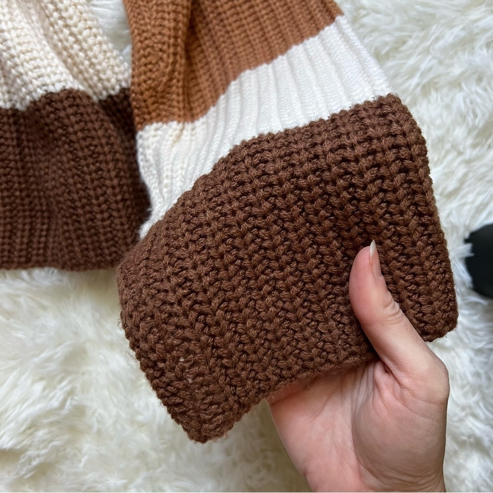 Moon & Madison Cream and Brown Knit Crop Sweater - Picture 4 of 6